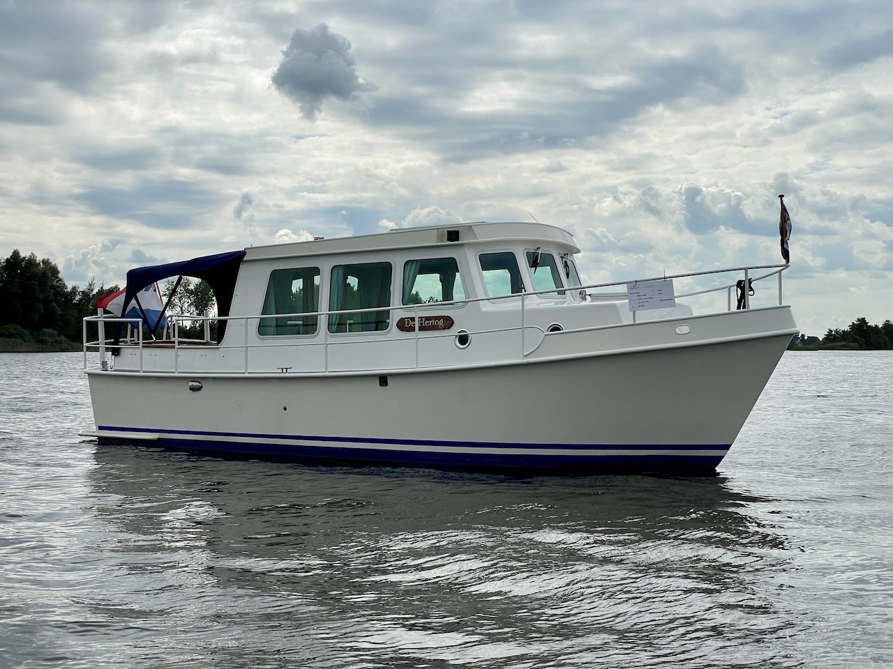 Bully 800 — foto 3 van 28