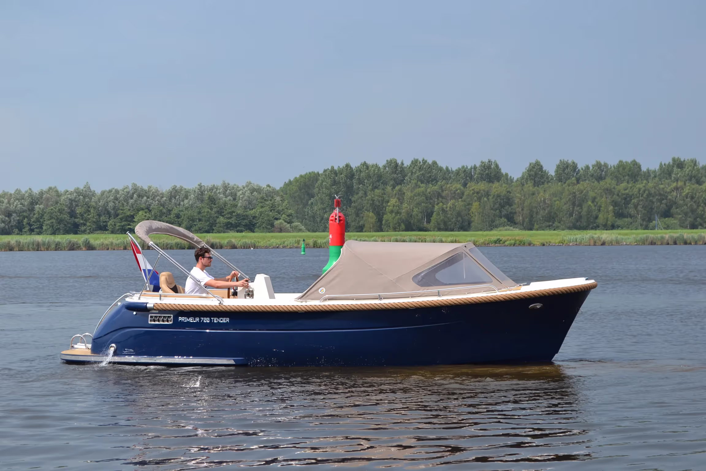 Primeur 700 Tender — foto 2 van 16