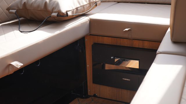 Corsiva  600 met 60 Pk DIRECT VAREN — foto 6 van 16