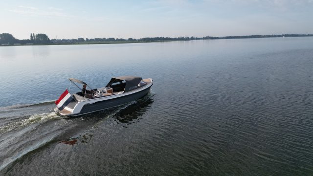 Interboat Intender 820 - 110pk Volvo Penta - Zeer luxe uitgevoerd! — foto 2 van 10
