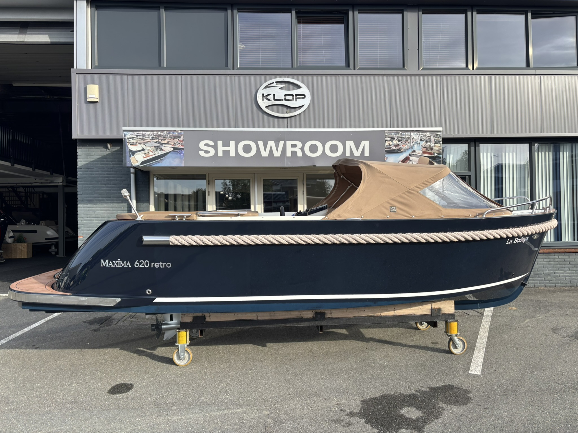 Maxima Boats 620 Retro donkerblauw met Honda 40 pk - 2022 — foto 1 van 13