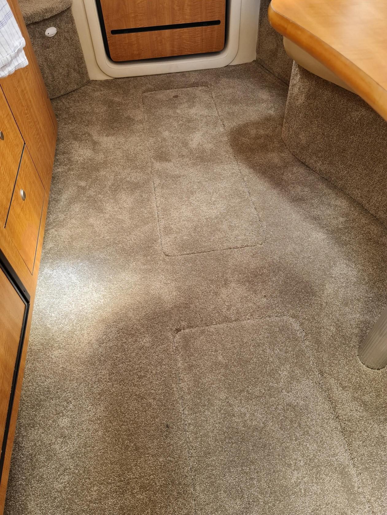 Sea Ray 375 Sundancer — foto 15 van 39