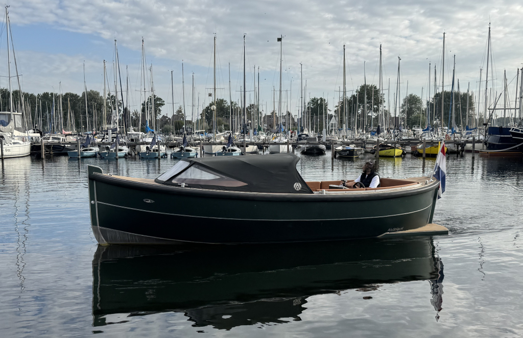 AluShip E-700 sloep — foto 22 van 32