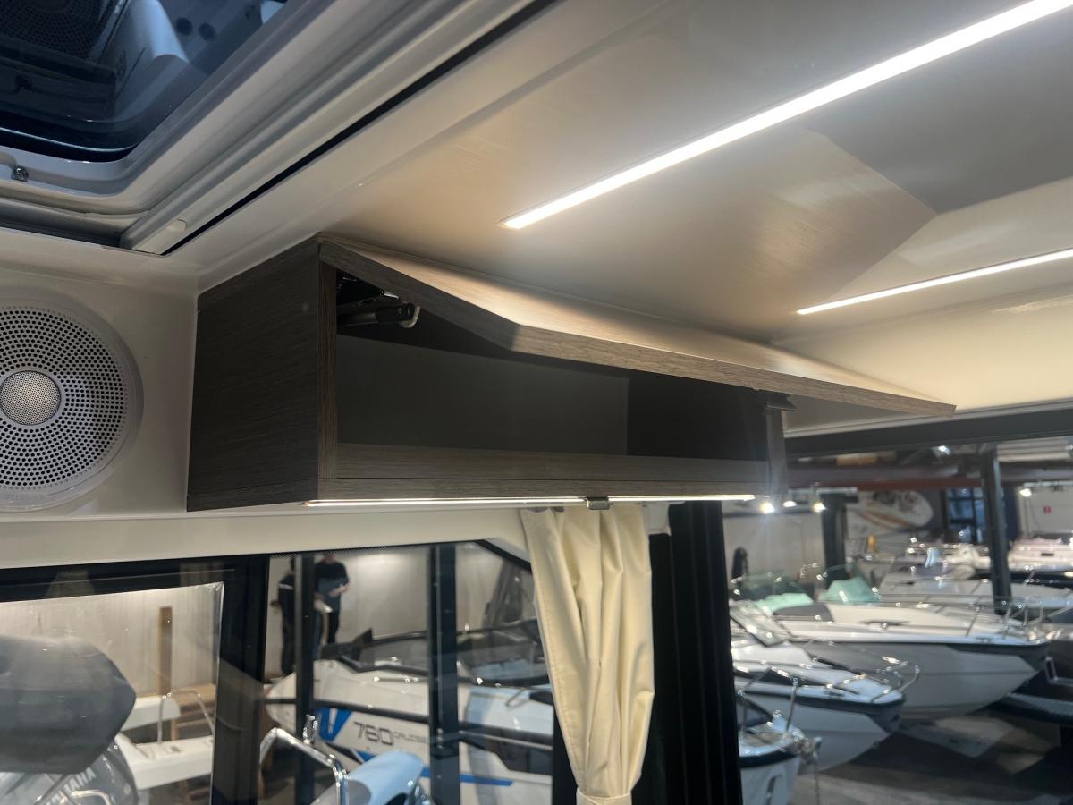 Jeanneau Merry Fisher 895 serie 2. Dit schip is aanwezig op de Yamaha stand van hiswa te water 2026. — foto 48 van 48