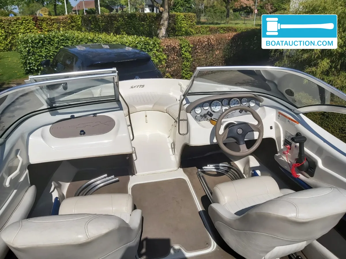 Glastron SX175 — foto 3 van 11