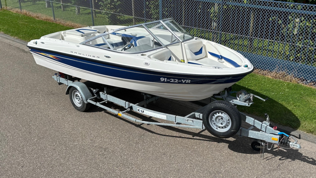Bayliner 185 — foto 1 van 15