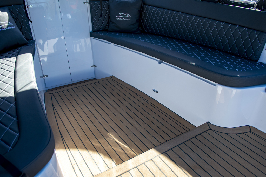 Waterspoor 717 Outboard | Luxe tender | Vanaf €45.950,- — foto 10 van 16