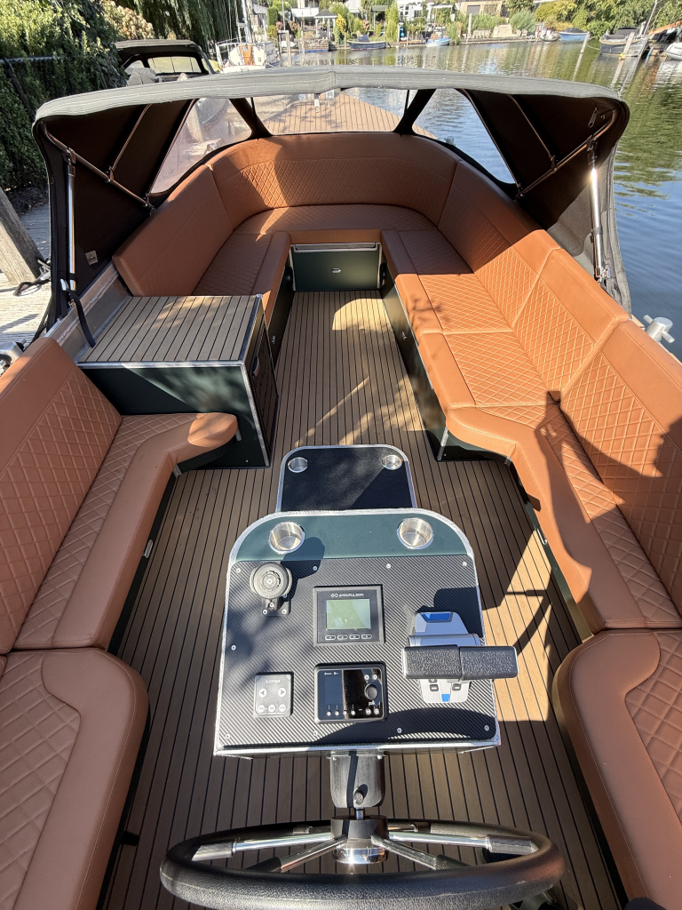 AluShip E-700 sloep — foto 29 van 32