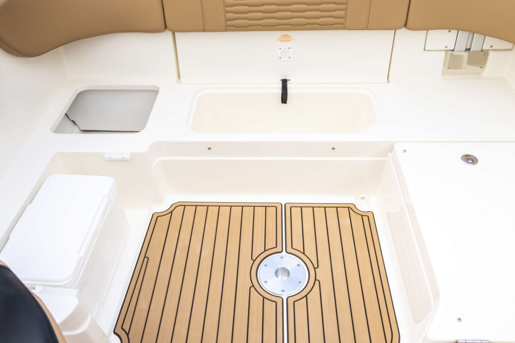 Sea Ray SPX 210 — foto 27 van 37