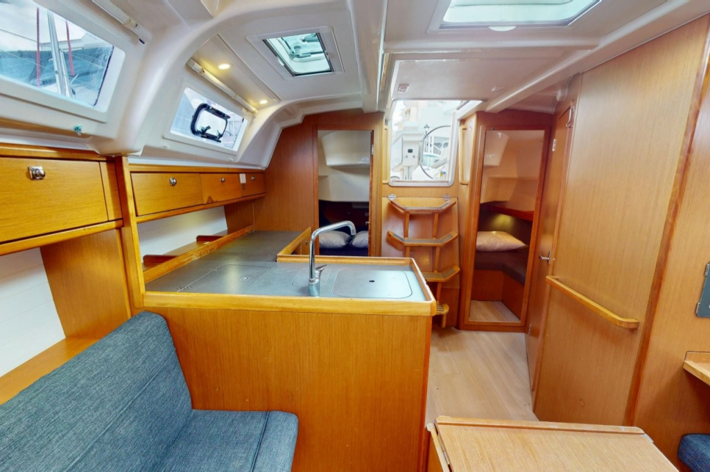Bavaria Cruiser 37 — foto 9 van 14