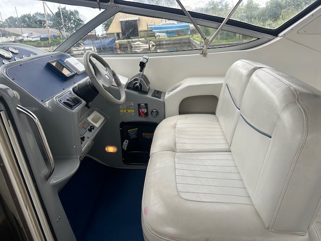 Bayliner 305 Ciera — foto 23 van 35