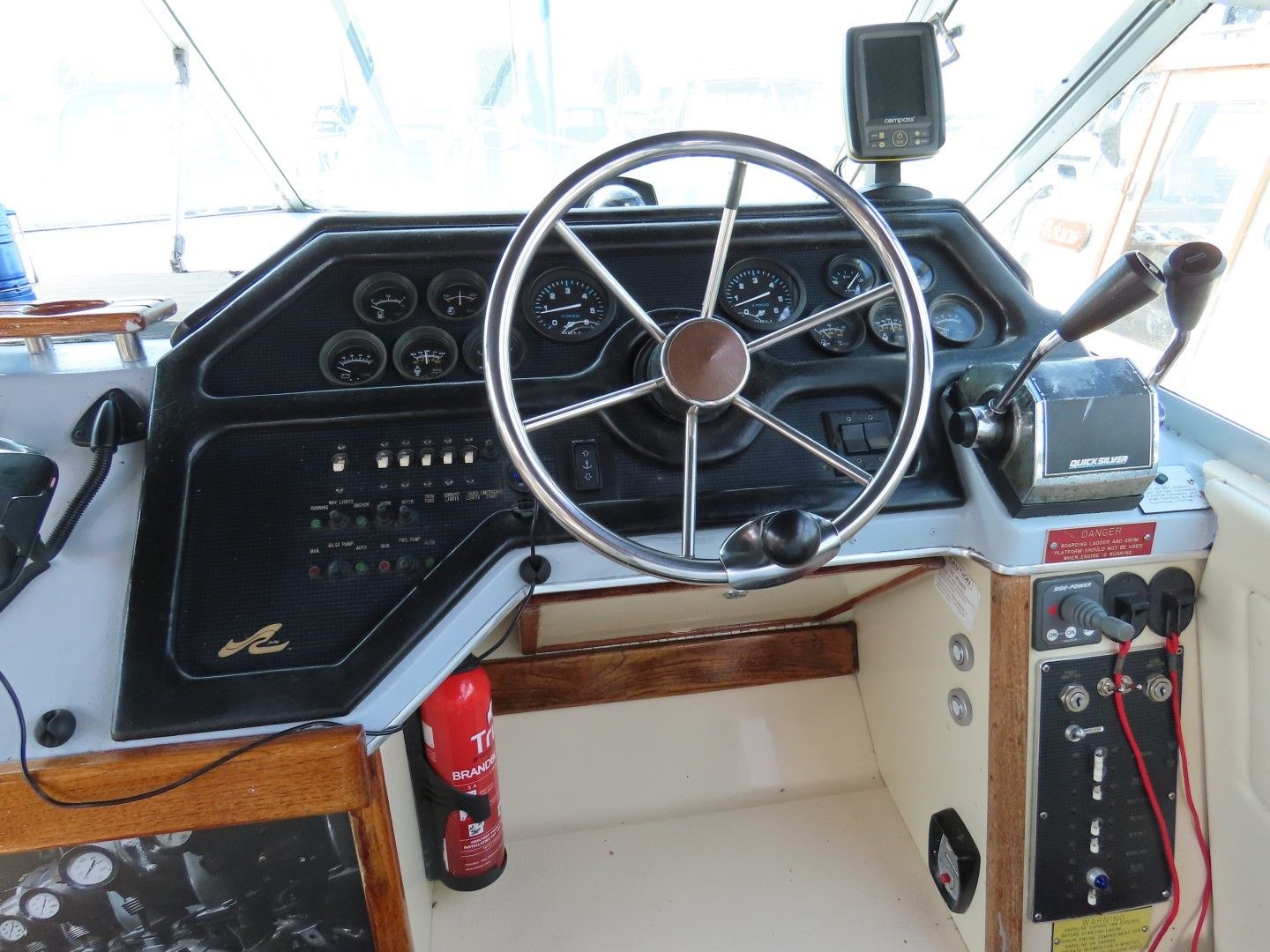 Sea Ray 270 Sundancer — foto 4 van 23