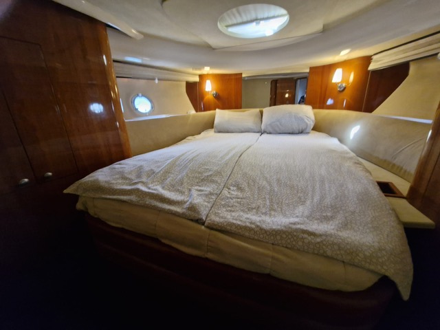 Cranchi Mediterranee 47 HT — foto 11 van 12
