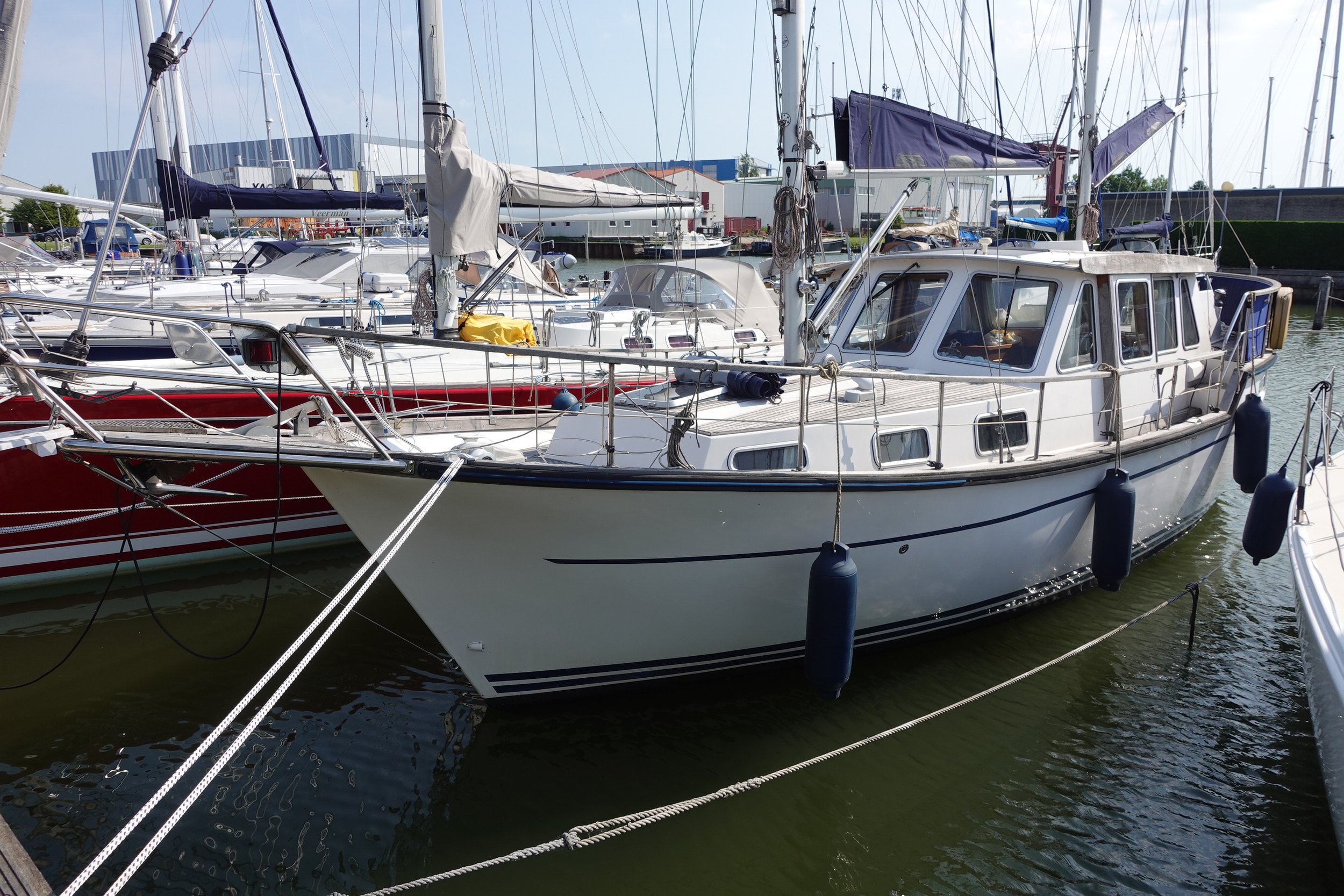 Nauticat 33
