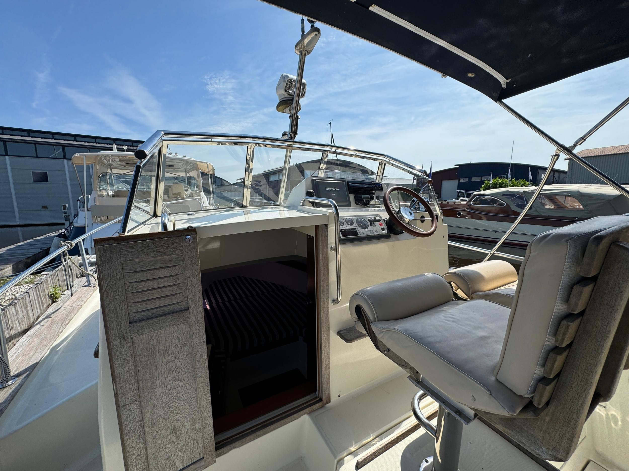 Rhea 750 open — foto 13 van 35