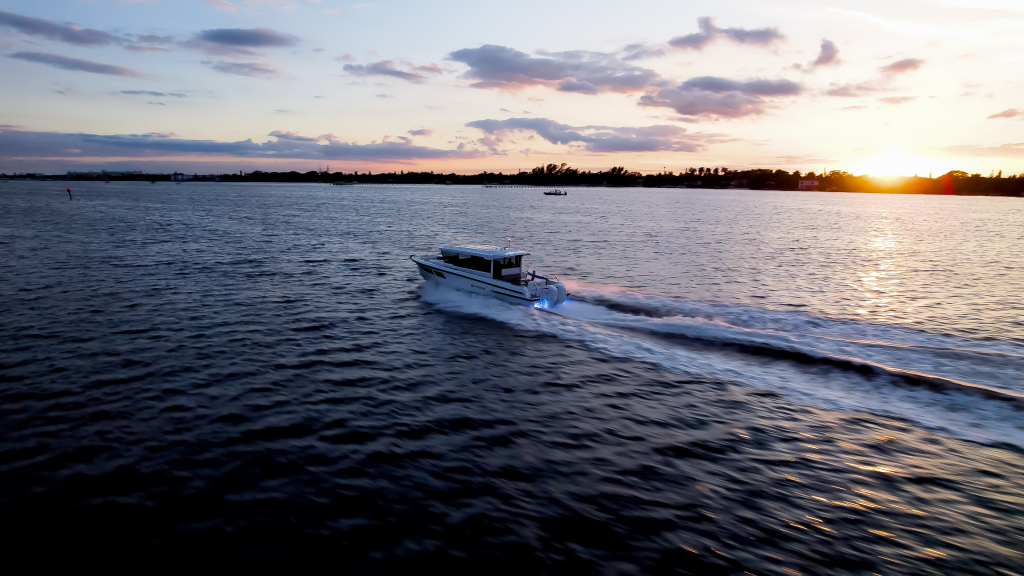 Quarken 35 Cabin + 2xF300 Yamaha — foto 17 van 65