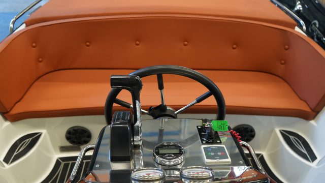 Primeur 710 Suzuki 60pk | Koelkast & Audio | DIRECT VAARKLAAR! — foto 17 van 21