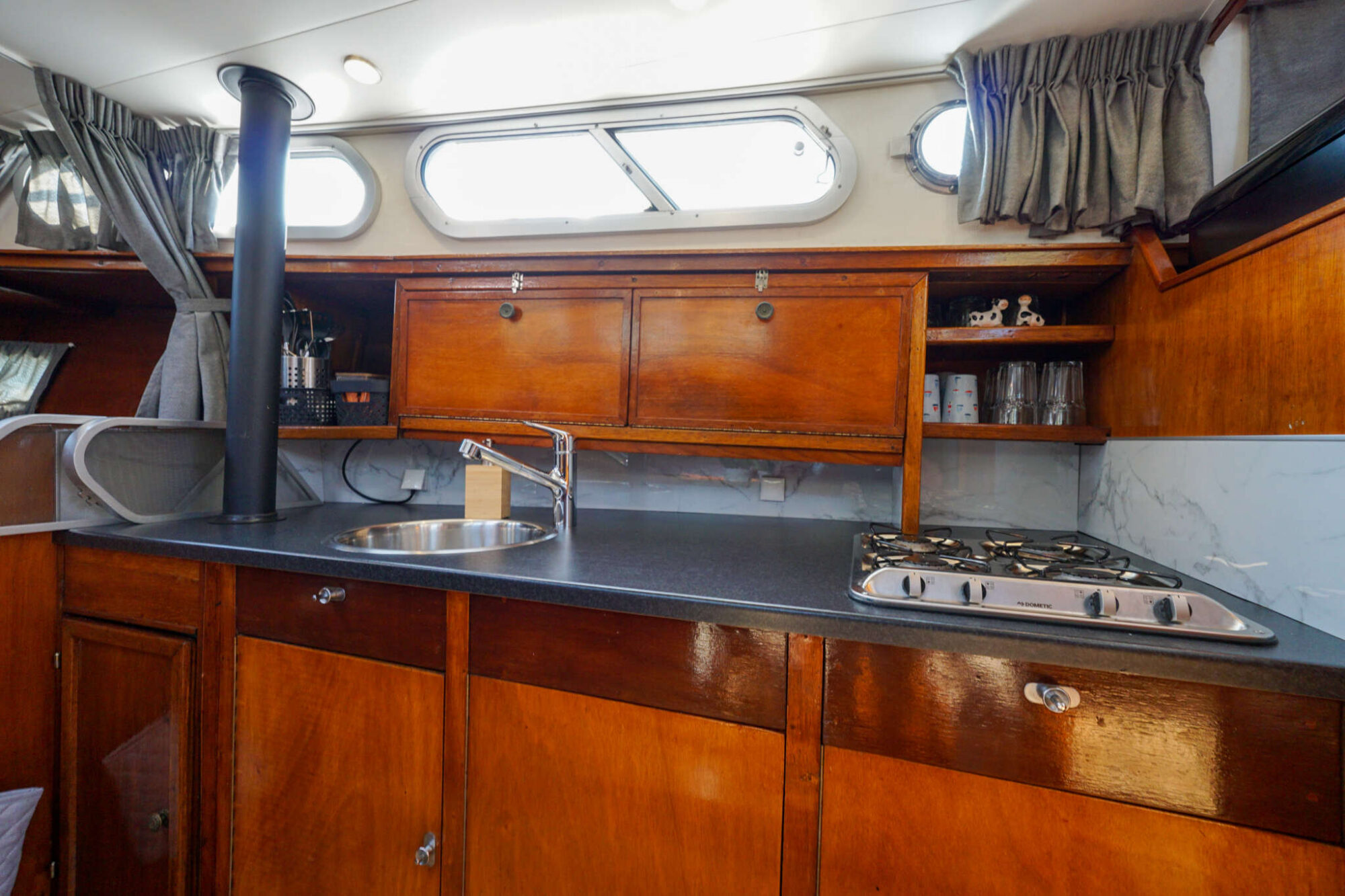 Valkkruiser 10.50 AK Cabrio — foto 20 van 57