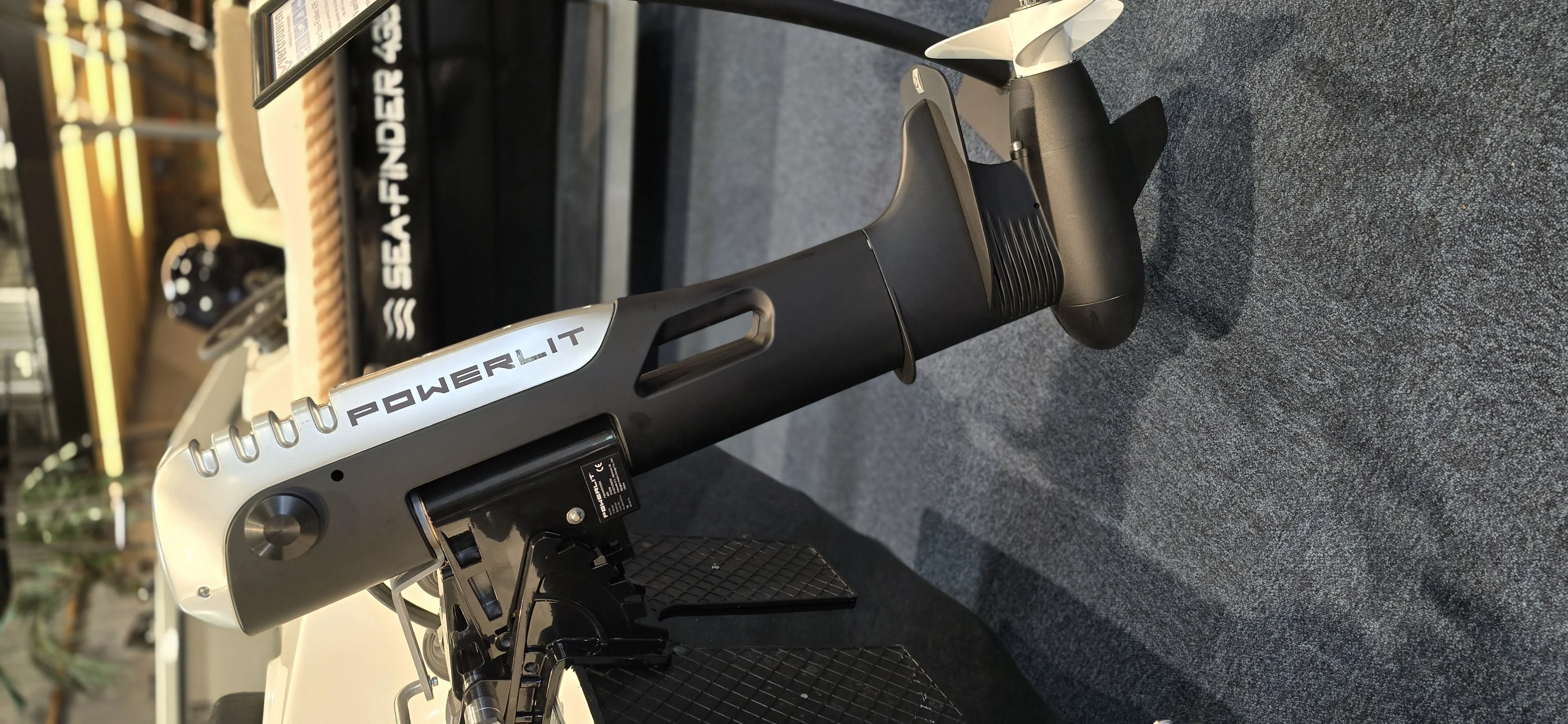 Sea-finder 435 met powerlit 9 pk eletro motor vaarklaar — foto 3 van 12