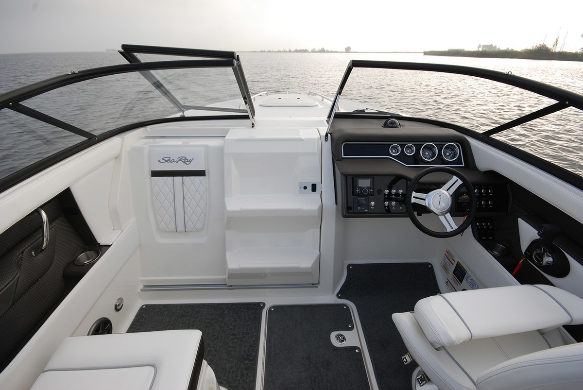 Sea Ray Sun Sport 250 — foto 27 van 73