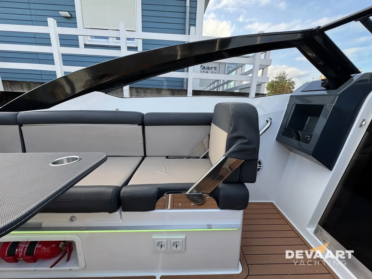 Parker 630 Day Cruiser — foto 10 van 19