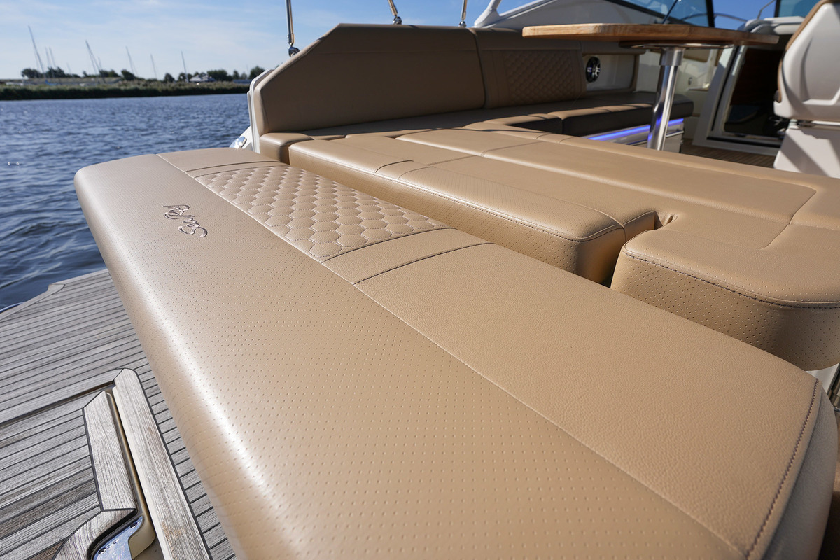 Sea Ray Sundancer 290 — foto 15 van 76