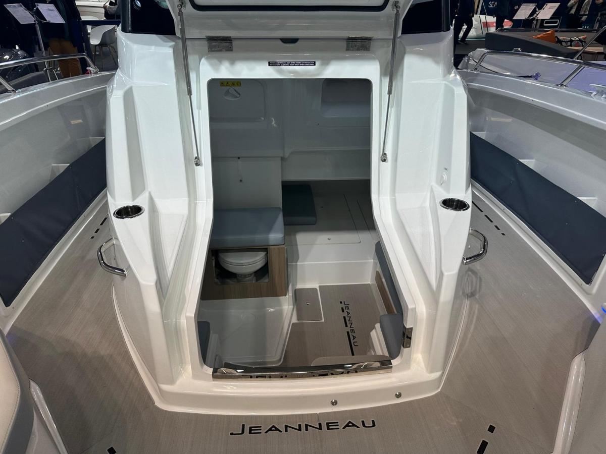 Jeanneau Cap Camarat 9.0CC S2 nieuw model! Dit schip is aanwezig op de Yamaha stand van hiswa te water 2026. — foto 10 van 33