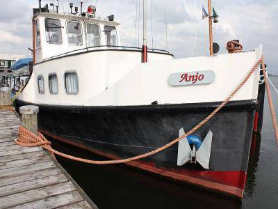 Sleepboot 17.36 — foto 1 van 18