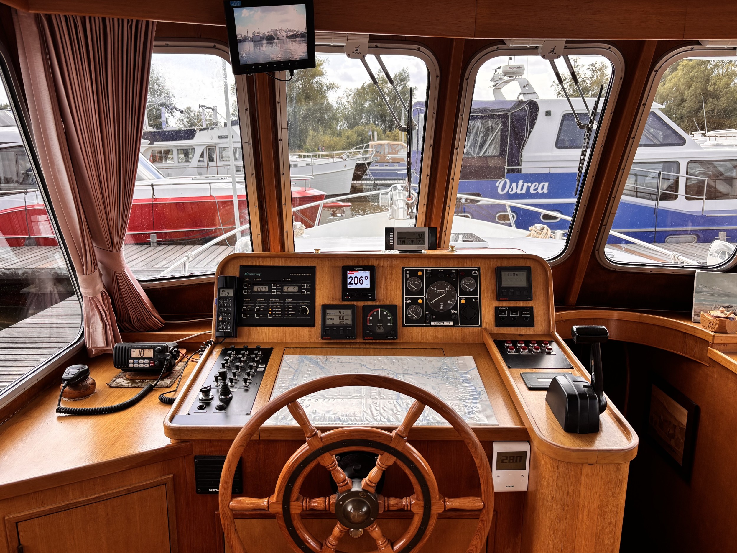 Alm Trawler 13.20 AD — foto 19 van 32