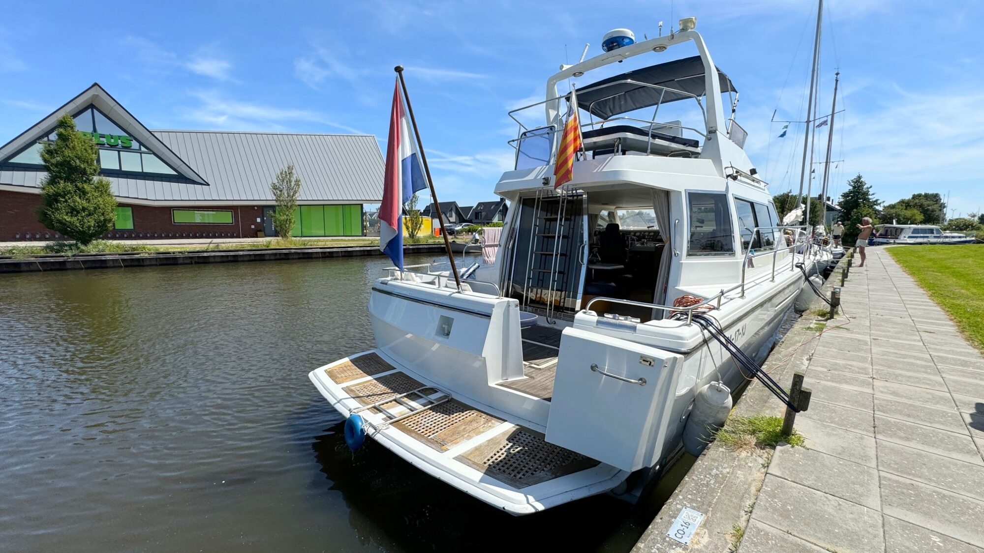 Whitewater Wolfe 46 Flybridge — foto 31 van 31