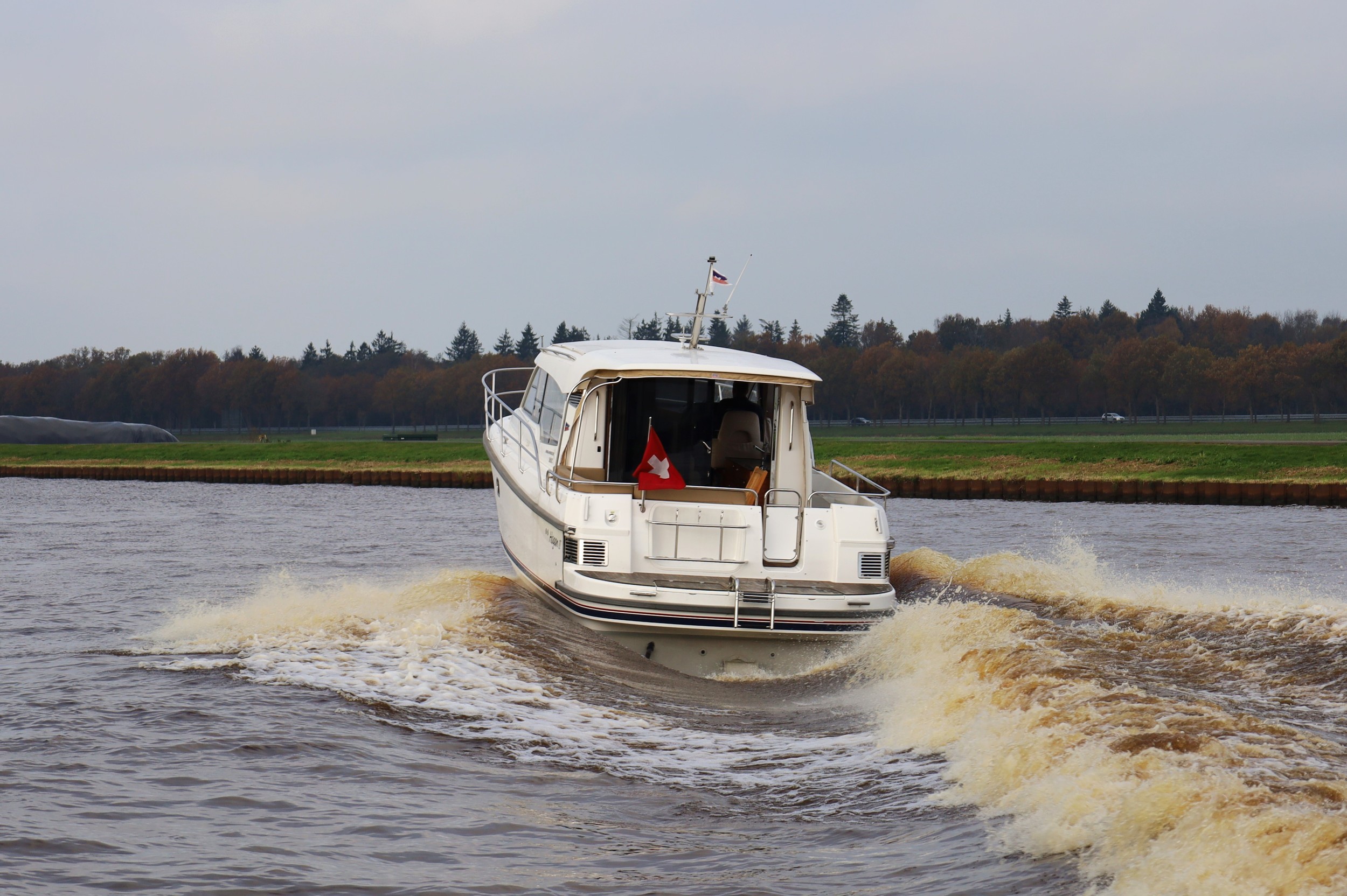 Nimbus 365 Coupe — foto 5 van 51