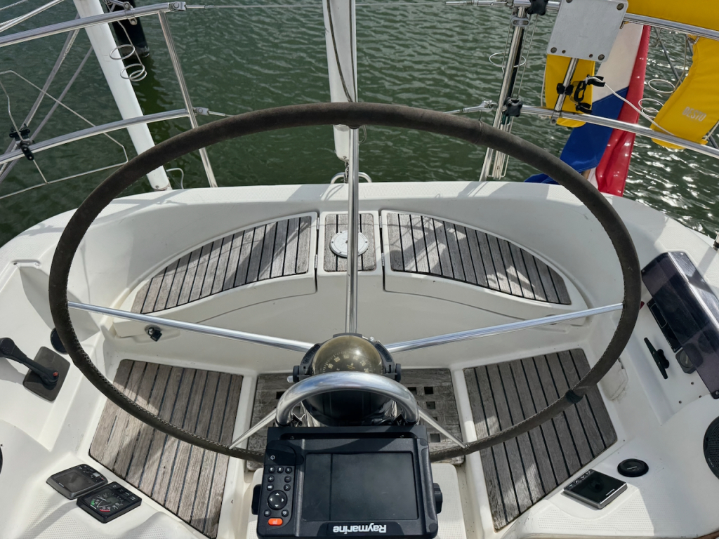 Beneteau First 38s5 — foto 11 van 24