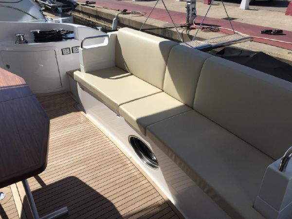 Azimut 60
