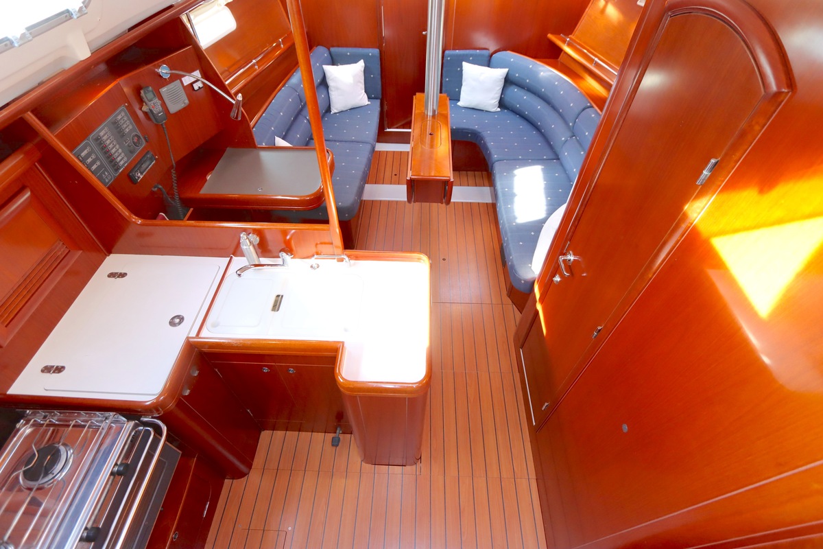 BENETEAU OCEANIS CLIPPER 373 — foto 3 van 48