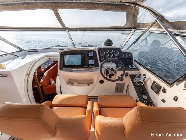 Trader 42 - Cabrio — foto 10 van 76