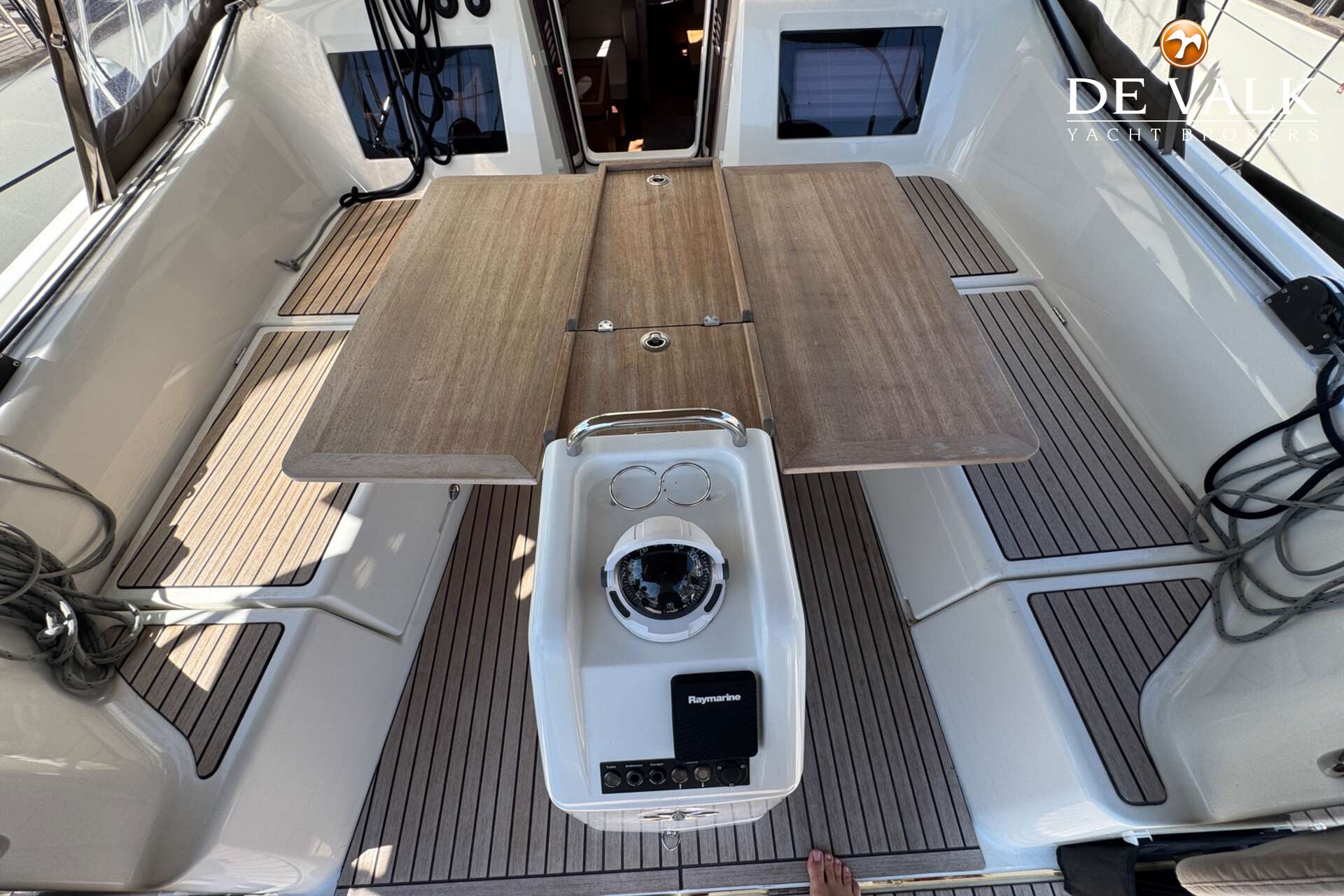 Jeanneau Sun Odyssey 410 — foto 10 van 38