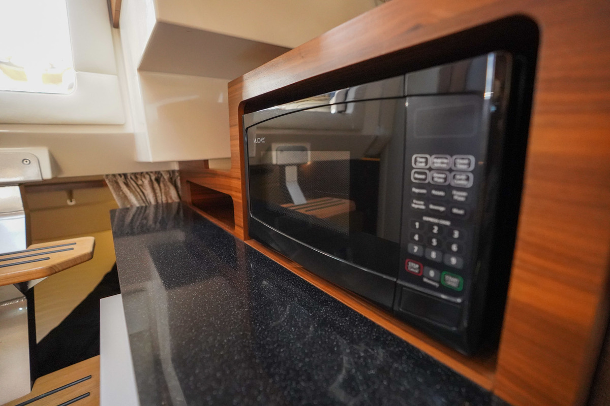Sea Ray Sundancer 290 — foto 60 van 76
