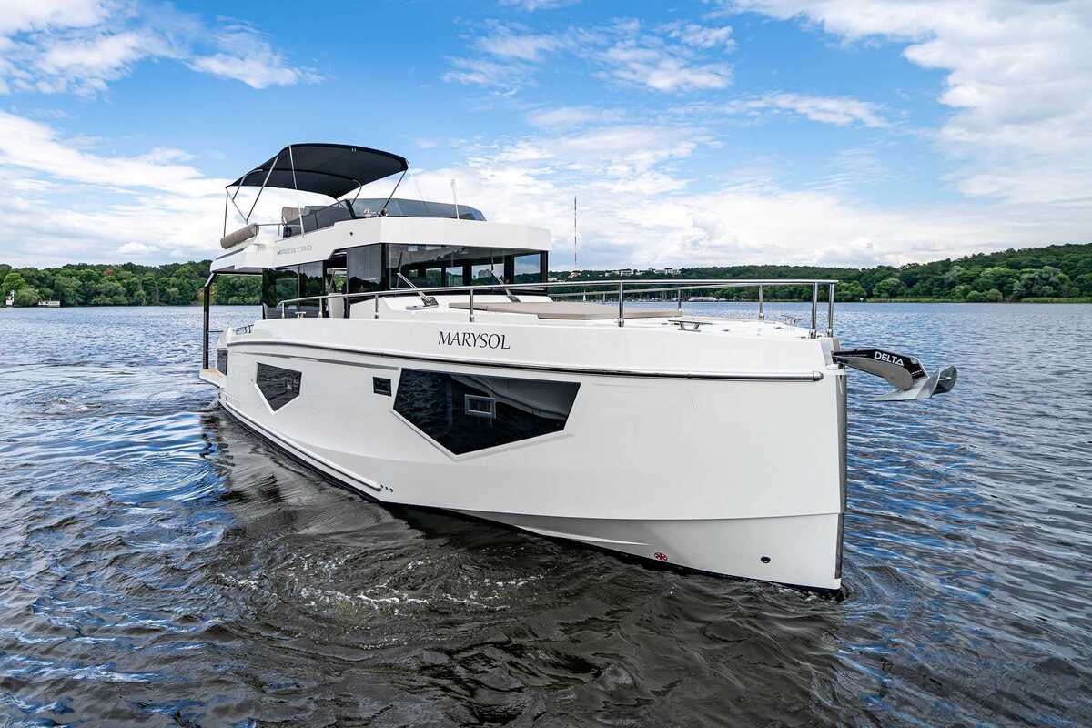 Cobra Yachts Maestro 42 Fly — foto 2 van 12
