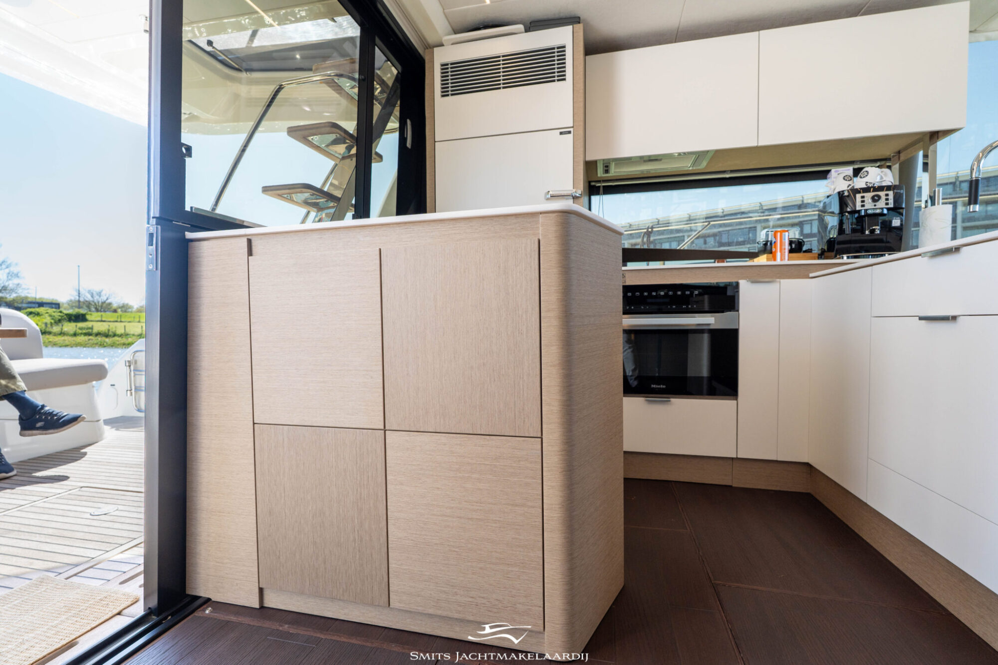 Prestige 590 Flybridge — foto 6 van 154