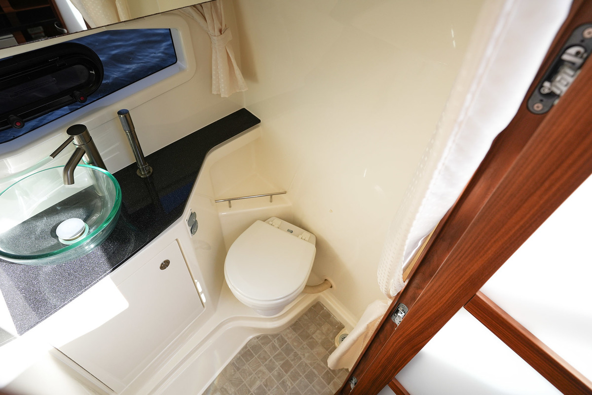 Sea Ray Sundancer 290 — foto 53 van 76