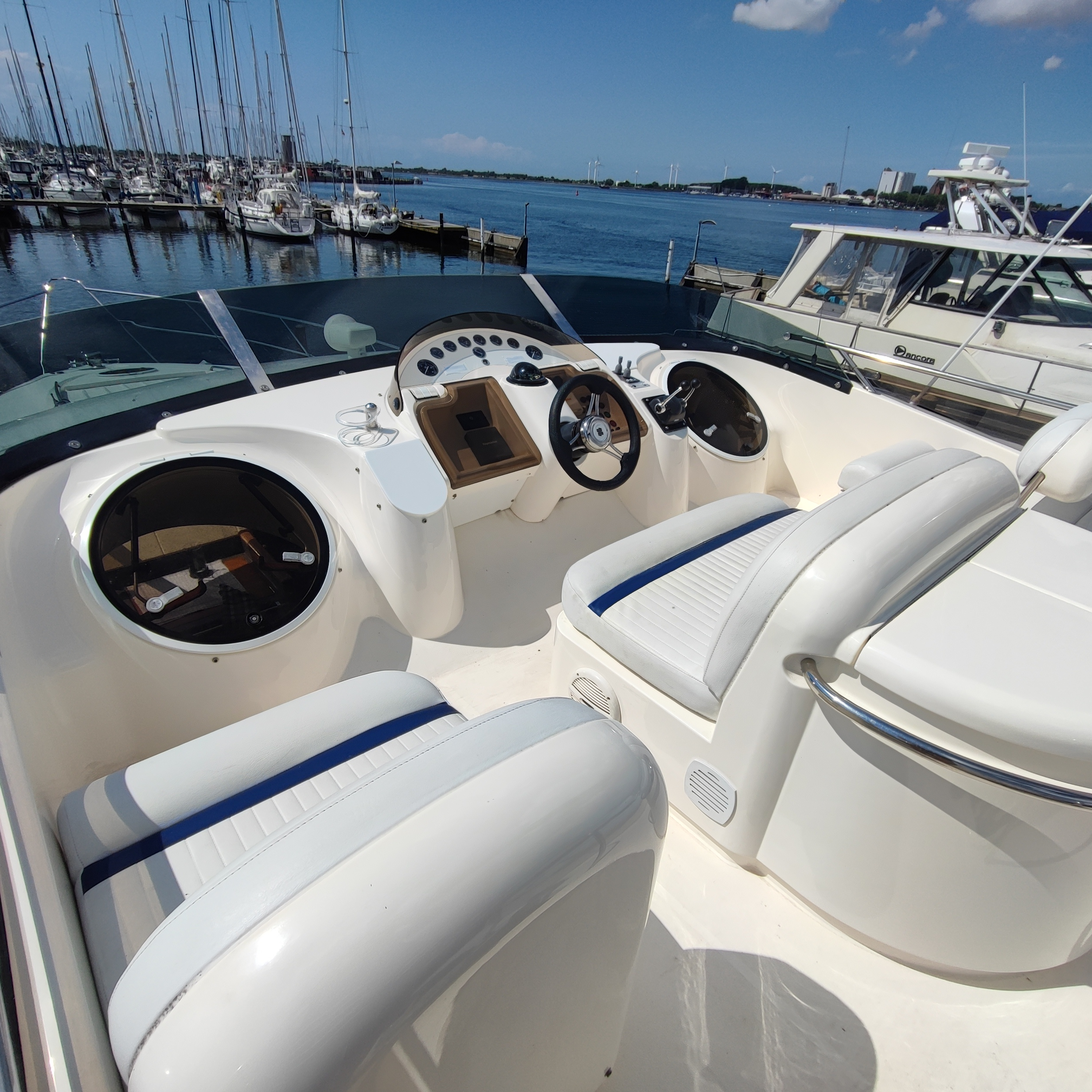 Fairline Squadron 50 — foto 16 van 24