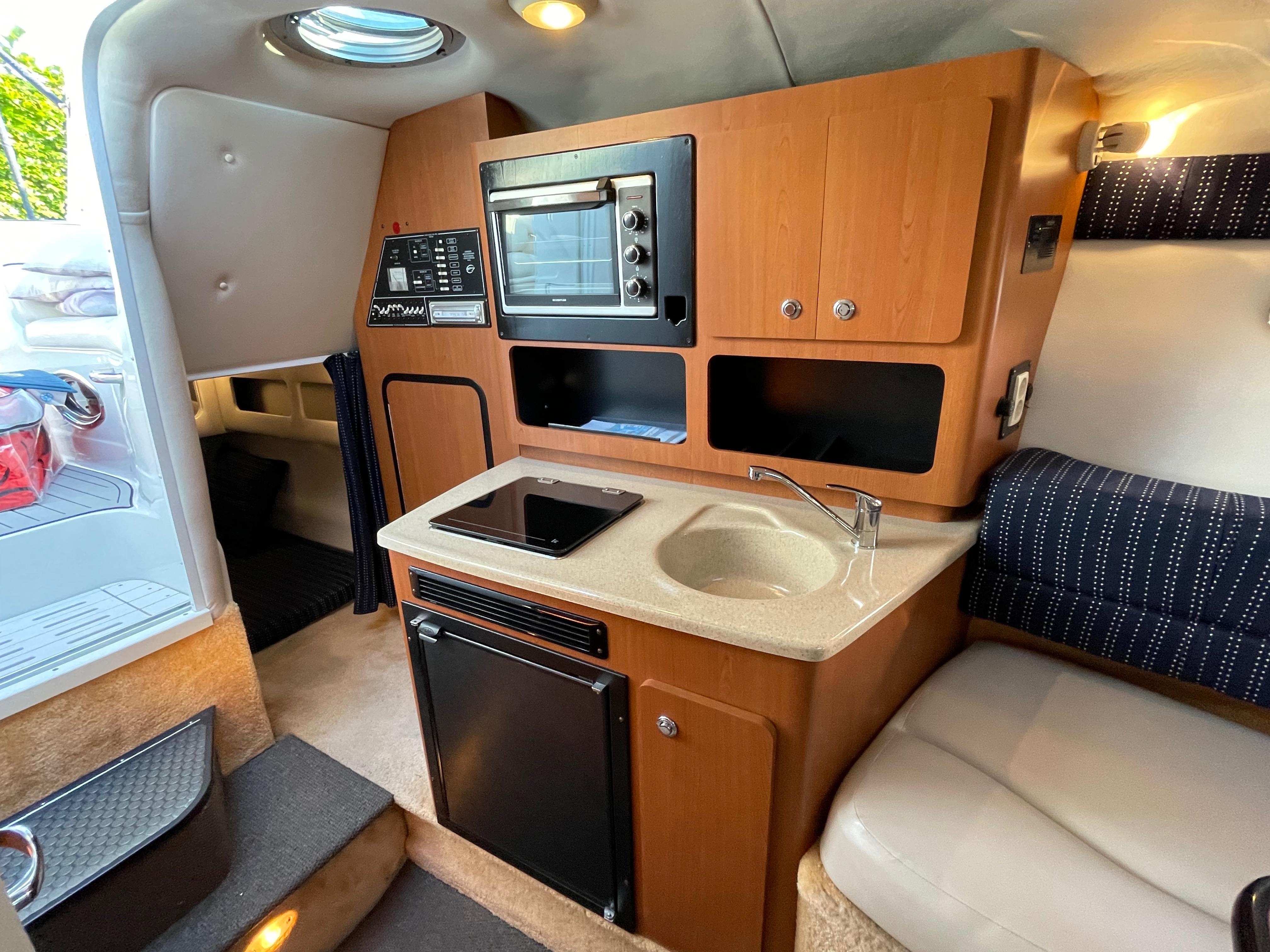 Crownline 270 CR — foto 22 van 25
