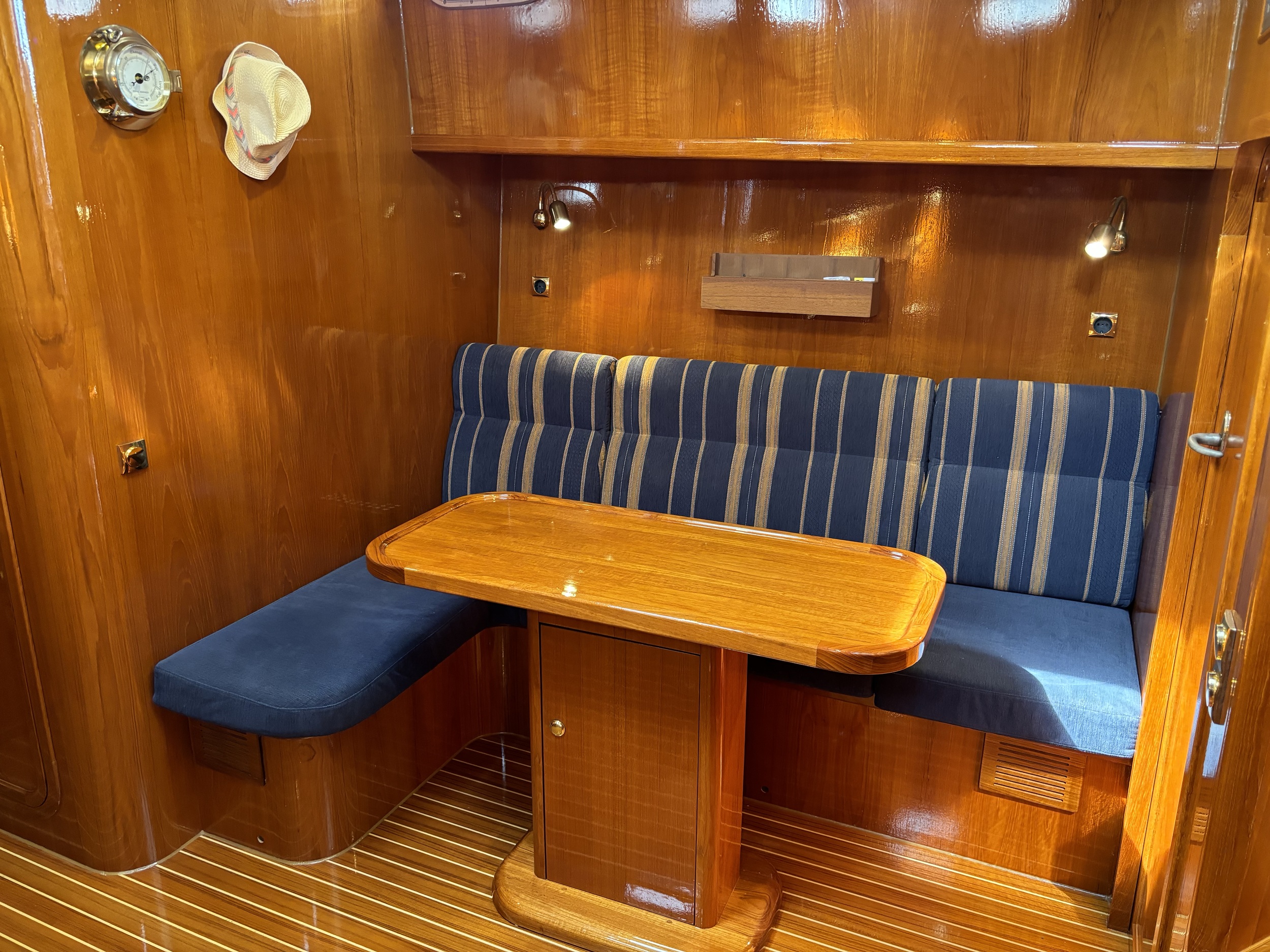 Hemmes Trawler 1500 — foto 18 van 31