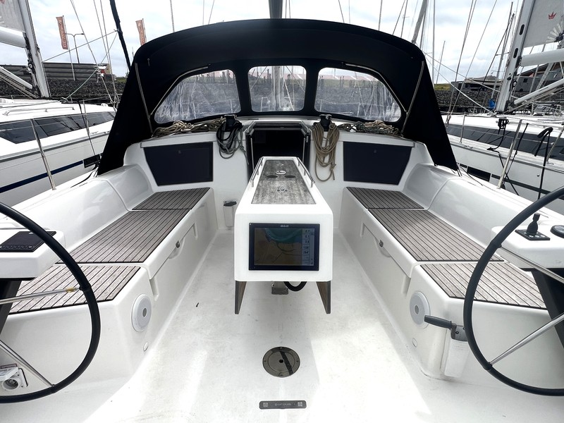 Dufour 430 GL — foto 32 van 63