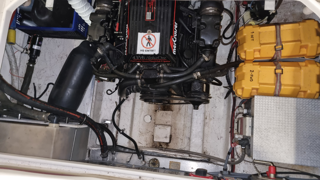 Maxum 2300 SCR met trailer (in bijzonder nette staat!) — foto 37 van 39