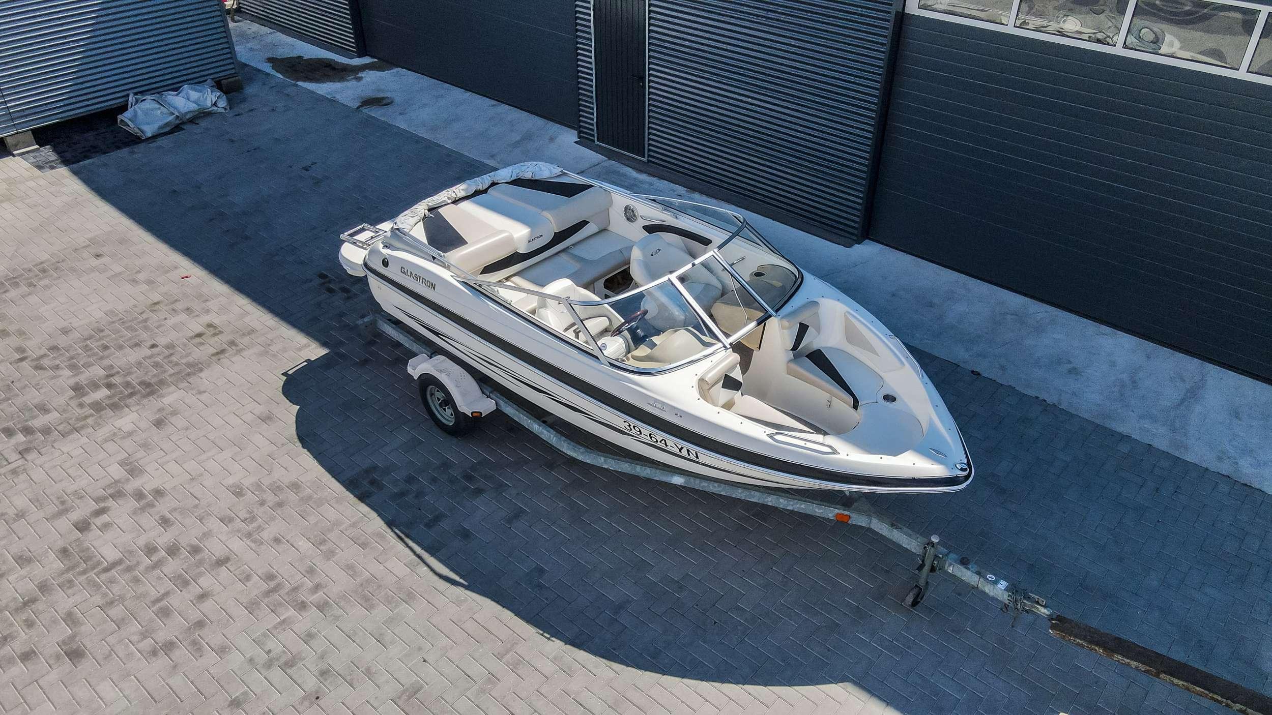Glastron GT 185 — foto 18 van 29