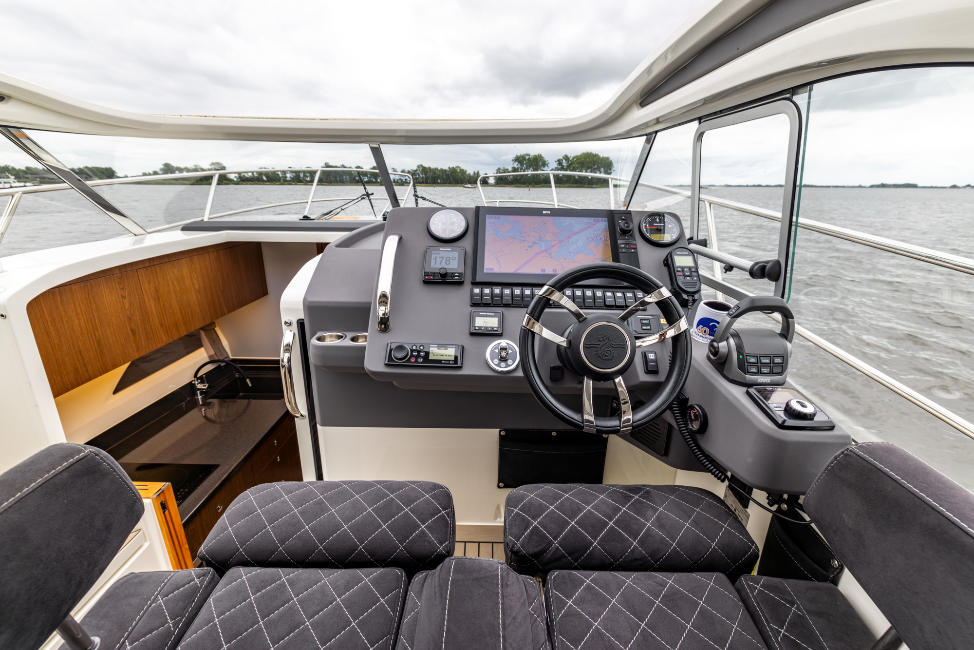 Marex 310 Sun Cruiser — foto 52 van 102