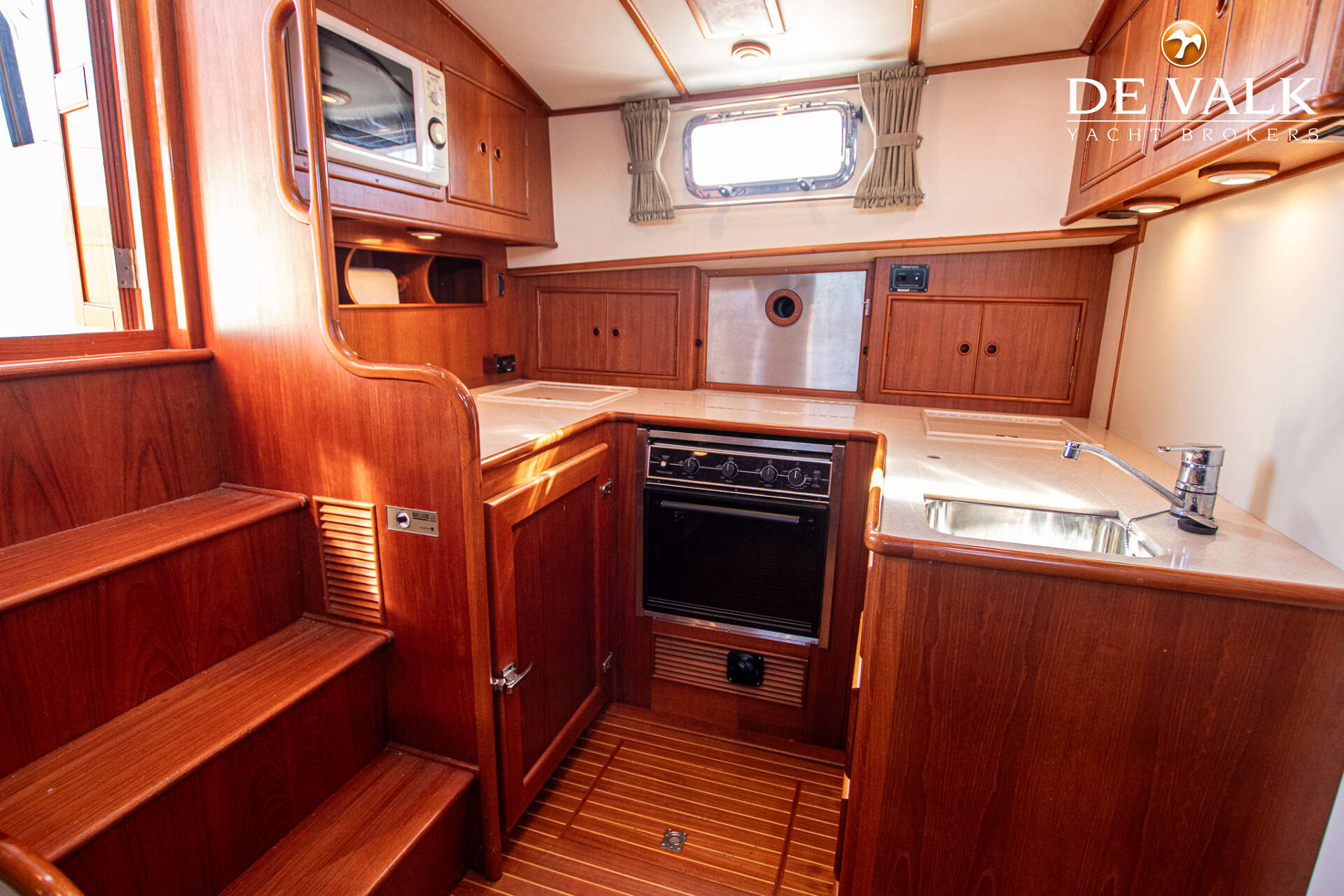 Grand Banks 38 Eastbay EX — foto 28 van 37