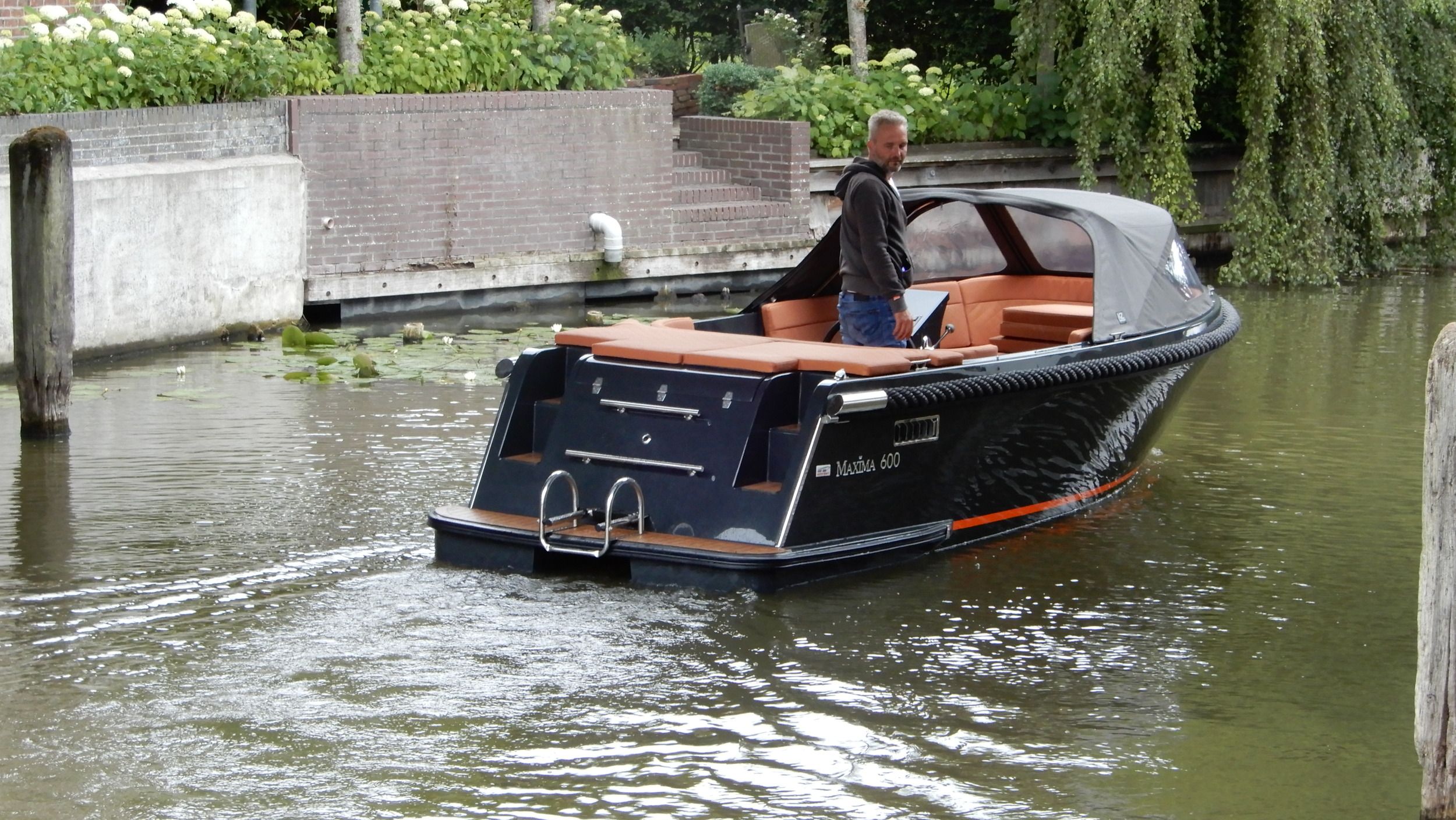 Maxima 600 — foto 4 van 4