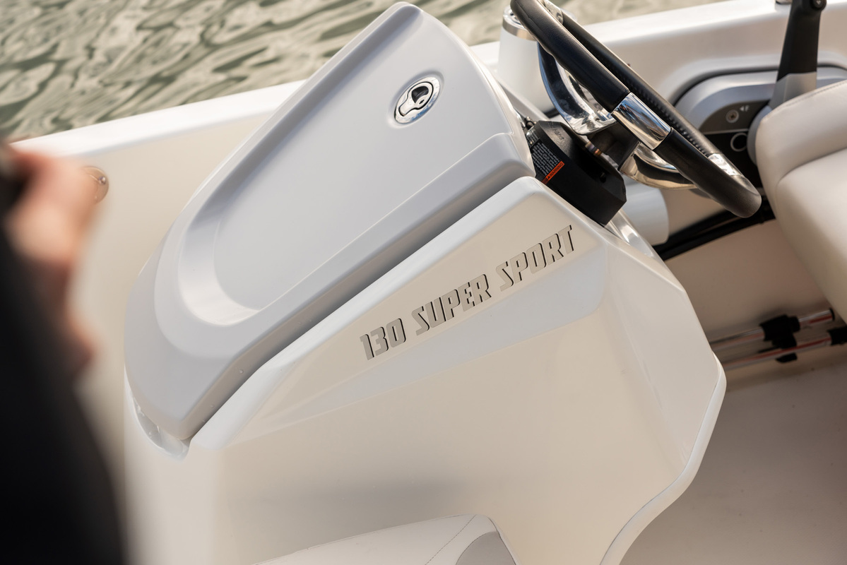 Boston Whaler 130 Super Sport — foto 8 van 18